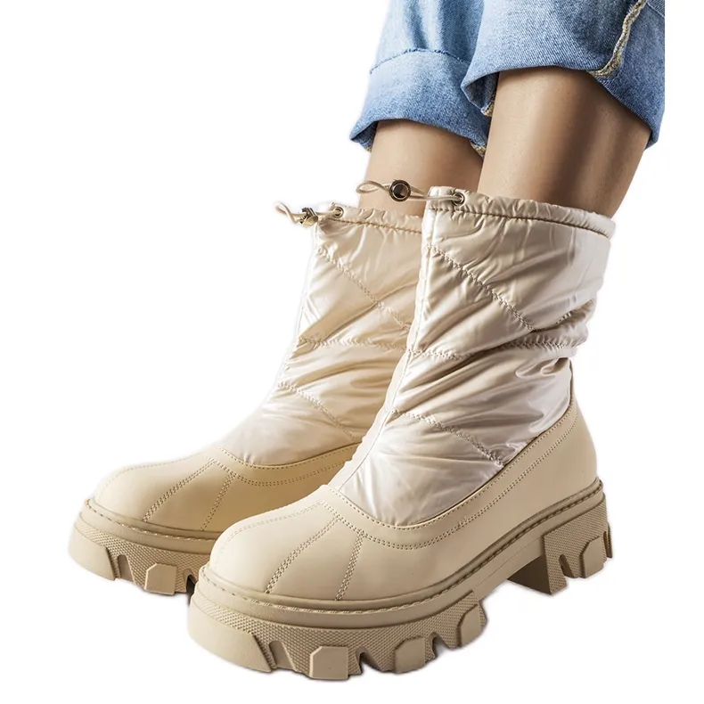 Beige snow boots with Cendrillon cuff