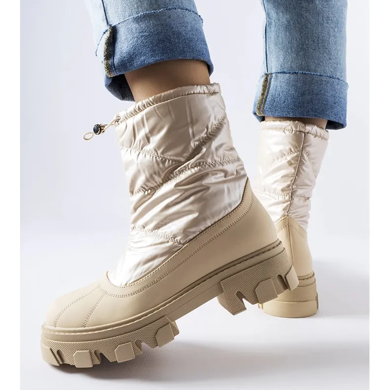 Beige snow boots with Cendrillon cuff