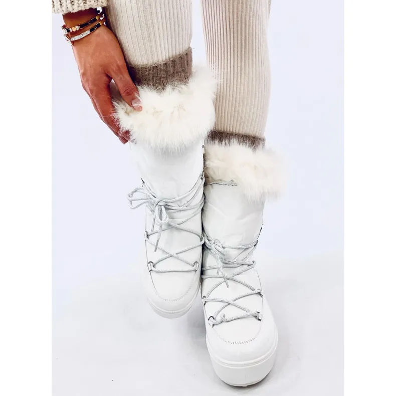 Kendals White fur snow boots