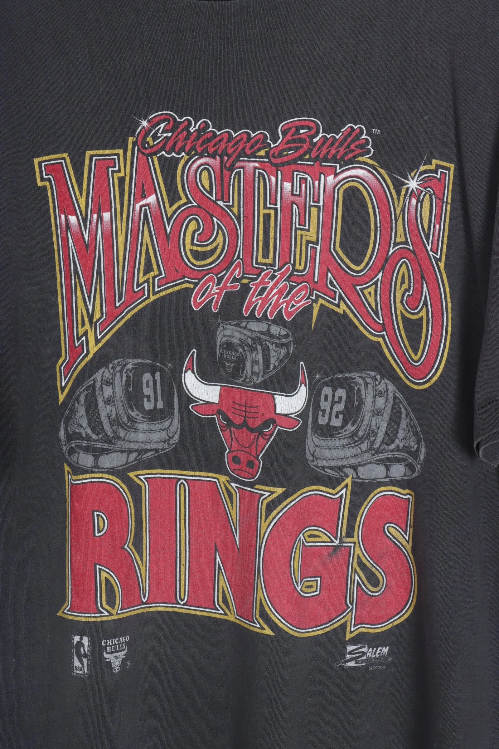 SALEM Chicago Bulls 'Masters of the Rings' NBA USA Made Basketball Tee (XL)